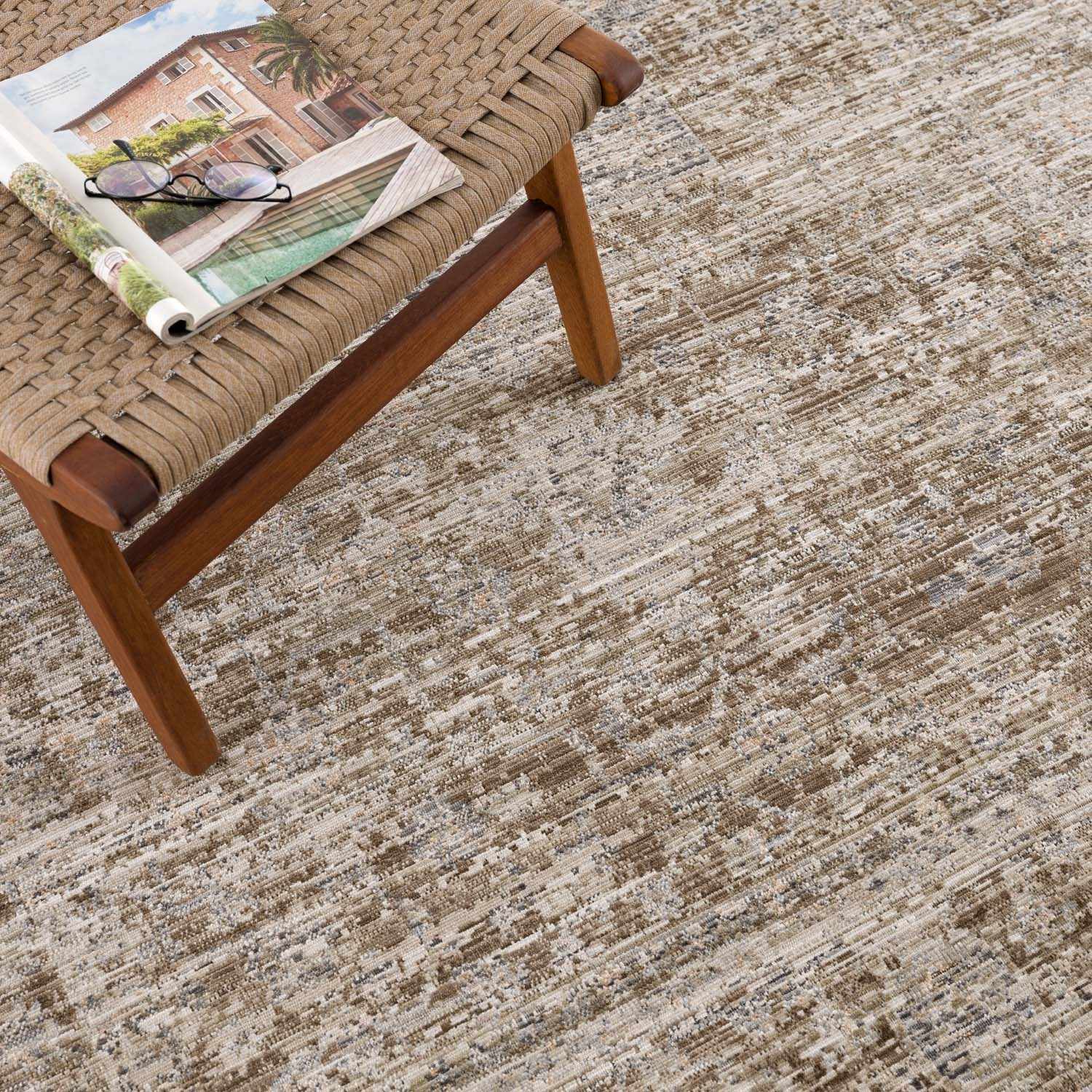 Aistys Washable Area Rug - Eva Essentials