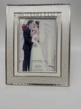 Lenox American by Design Pearl Beads Frame 5x7 - Eva Essentials