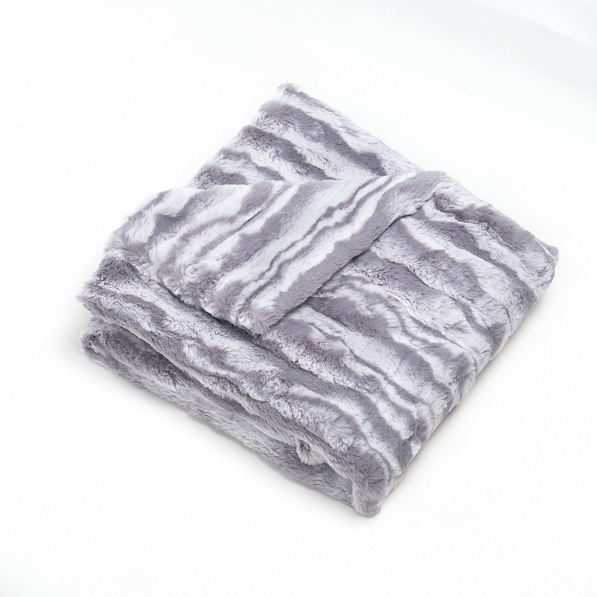 Luxury Grey Wavy Fur Blanket - Eva Essentials