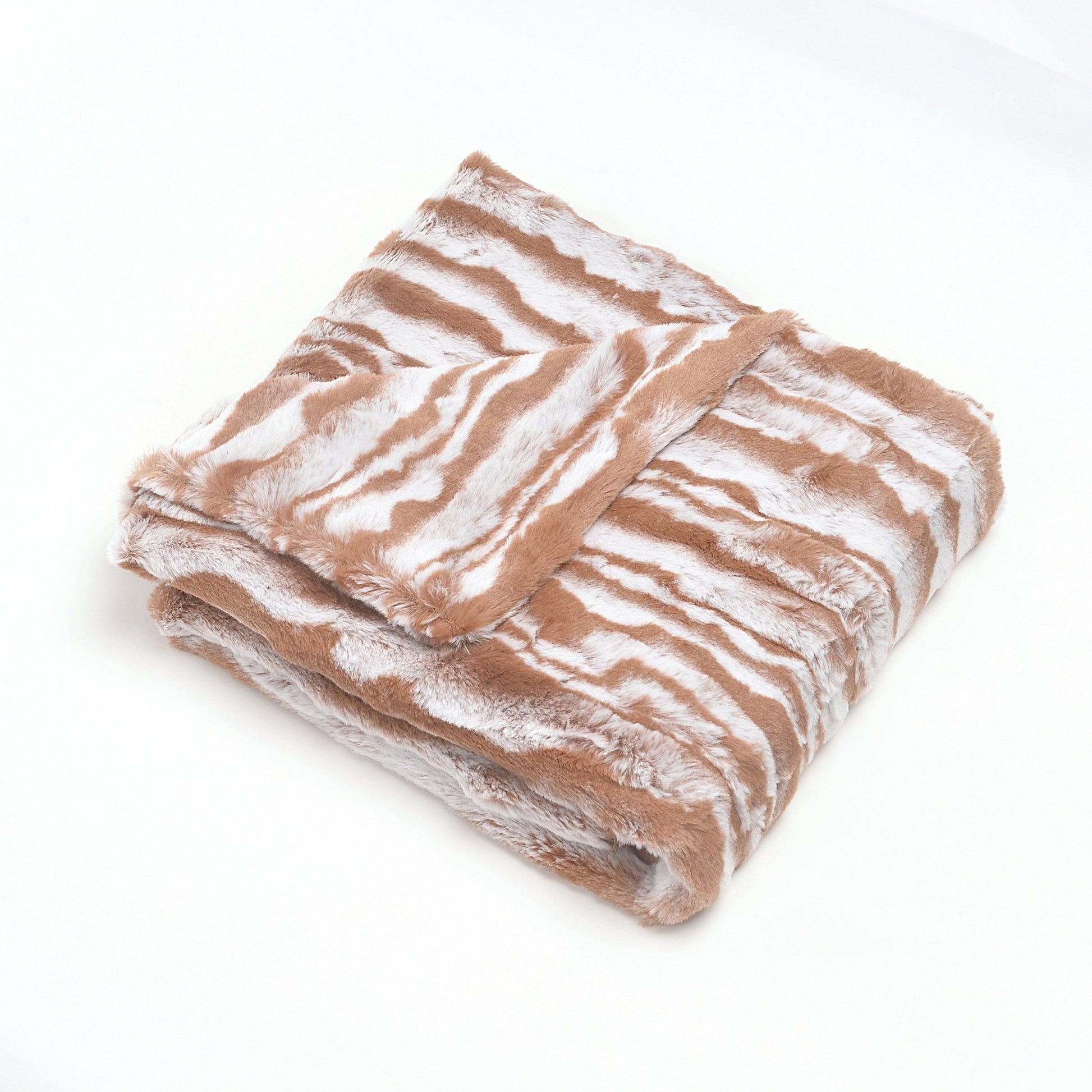 Luxury Tan Wavy Fur Blanket - Eva Essentials