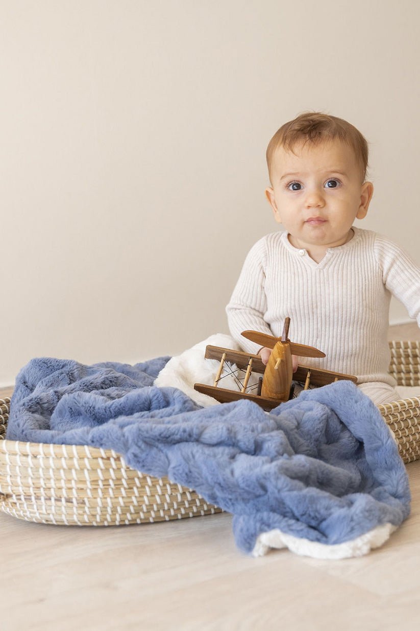 Super Cozy Blue Zig - Zag Fur Blanket - Eva Essentials
