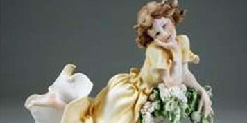 Giuseppe Armani Figurines - Eva Essentials