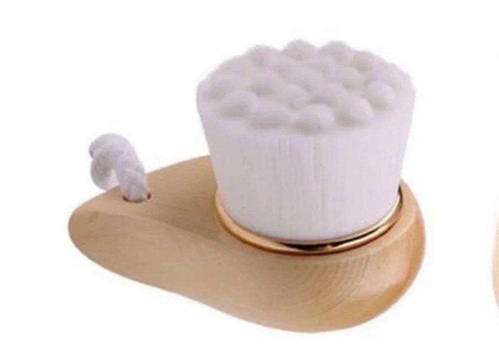 Facial Brush with Bamboo Handle - Eva Essentials
