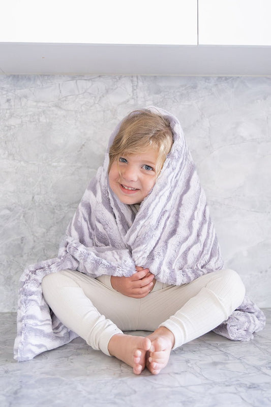 Luxury Grey Wavy Fur Blanket - Eva Essentials