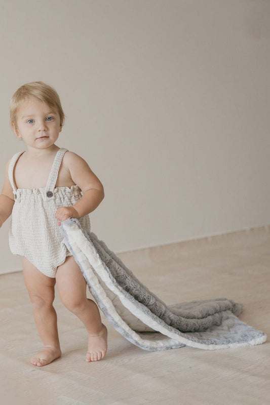 Super Cozy Grey Zig - Zag Fur Blanket - Eva Essentials