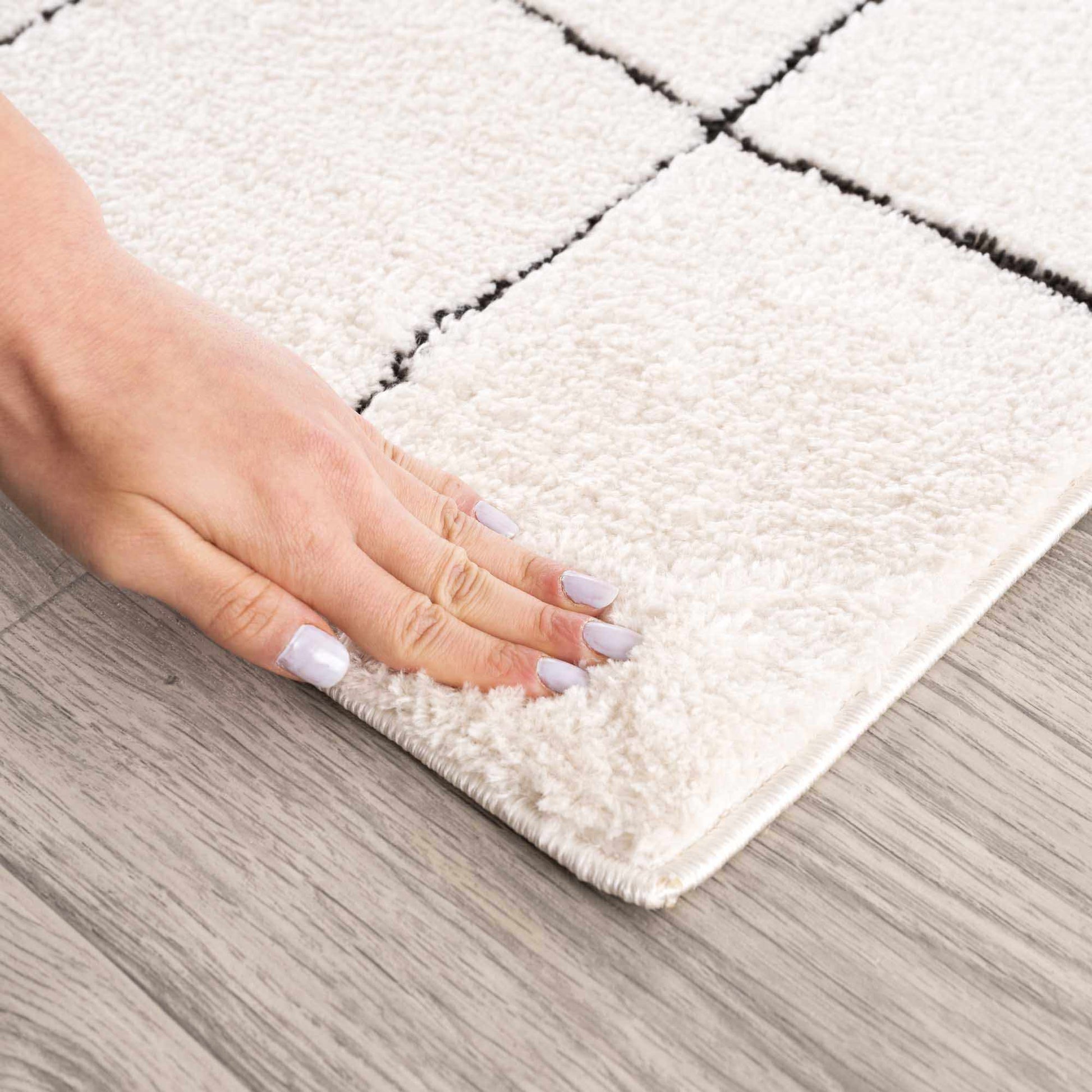 Thin Anti - Slip Rug Corner Pad - Eva Essentials