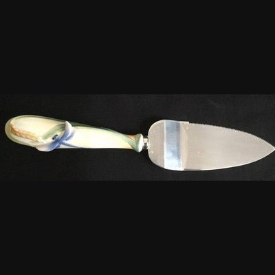 Franz Collection Porcelain Dragonfly Design Sculptured Porcelain Cake Server FZ00427 - Eva Essentials